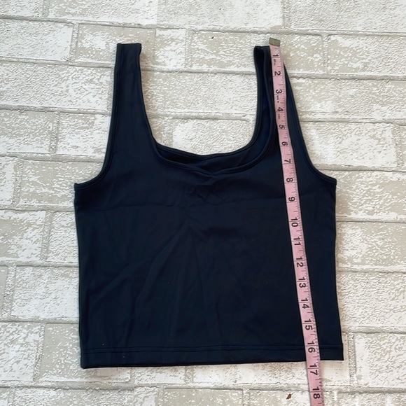 Modiv black cropped tank - Picture 4 of 6